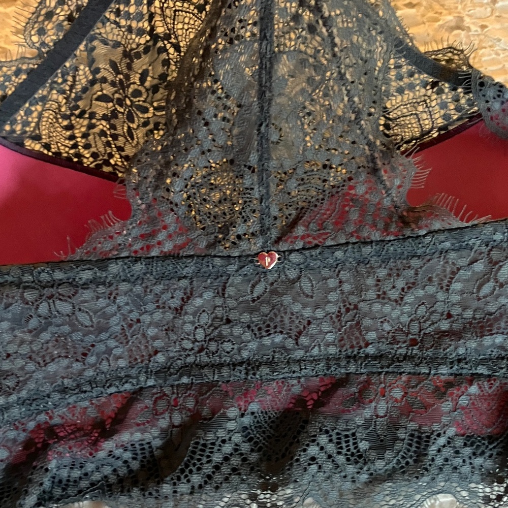 PINK Victoria's Secret Dusty Blue Lace High-Neck Bralette - Picture 6 of 7